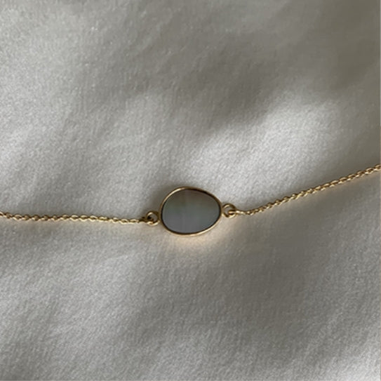 Gold and mother-of-pearl bracelet