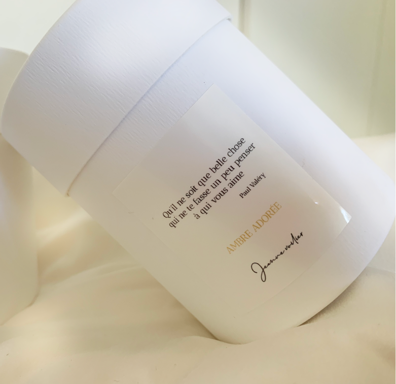 Amber scented candle